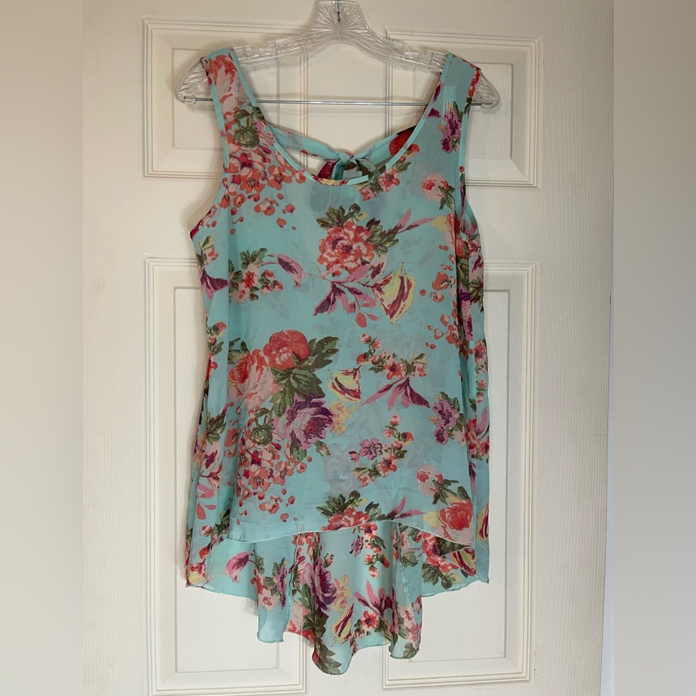 Floral Ruffle High Low Hem Tank With Tie Back Size Medium P2P 19.5” approx